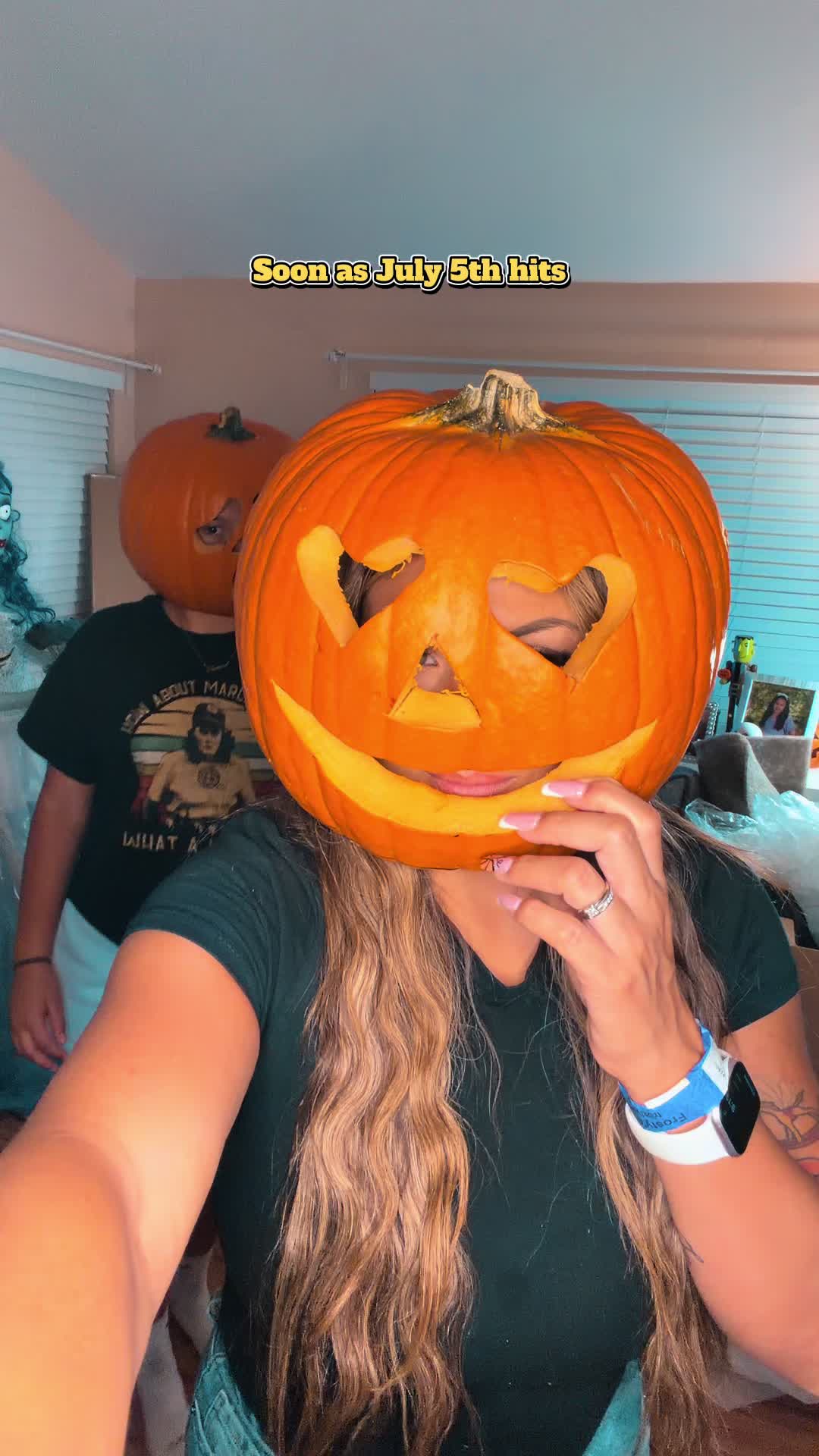 @Moeneekie501