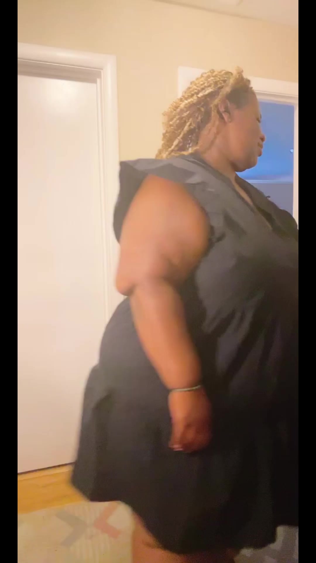 @Juicyedwards