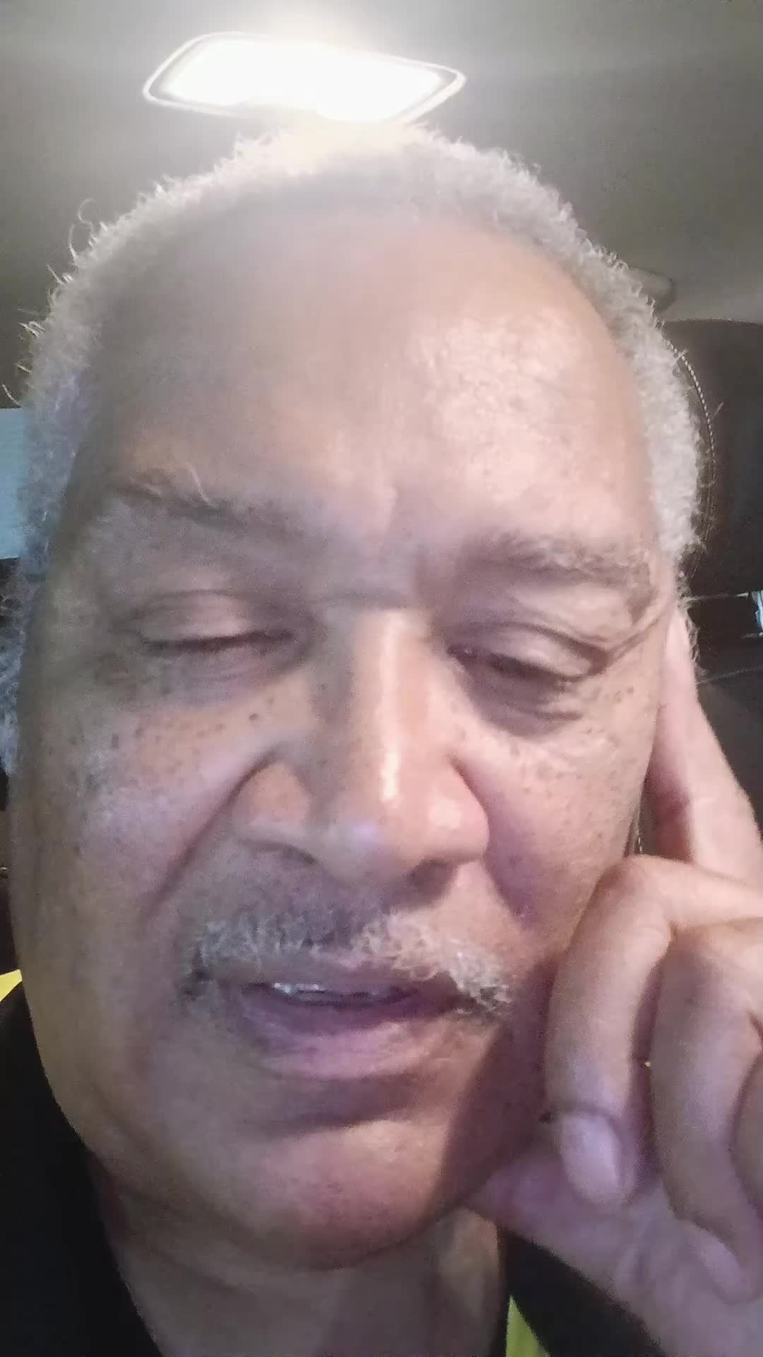 @carlostherocker