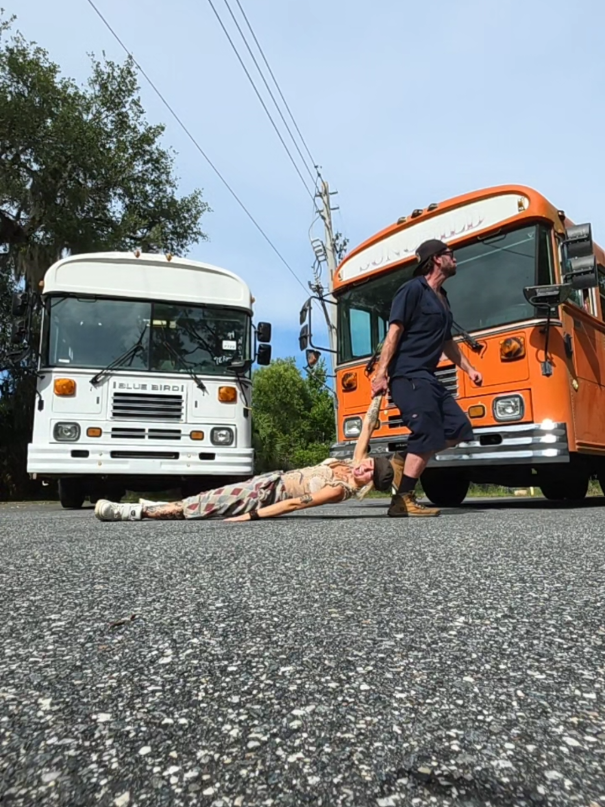@BusandBunny
