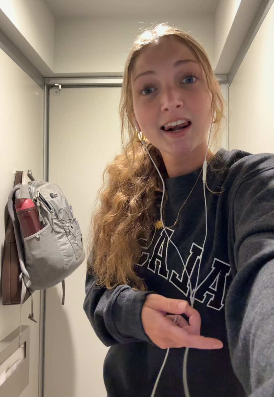 @caitlynsanderss