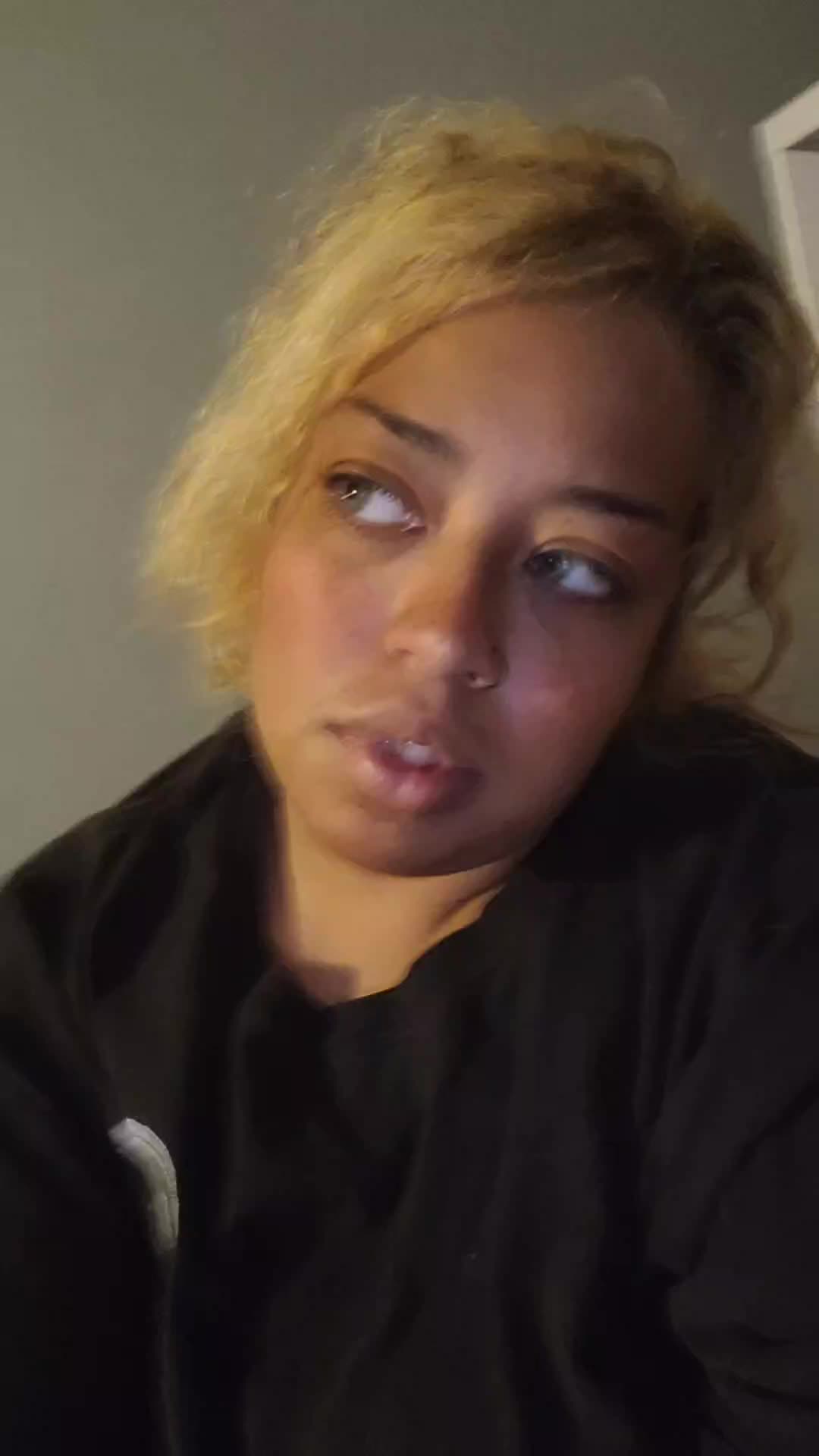 @Honeydoee