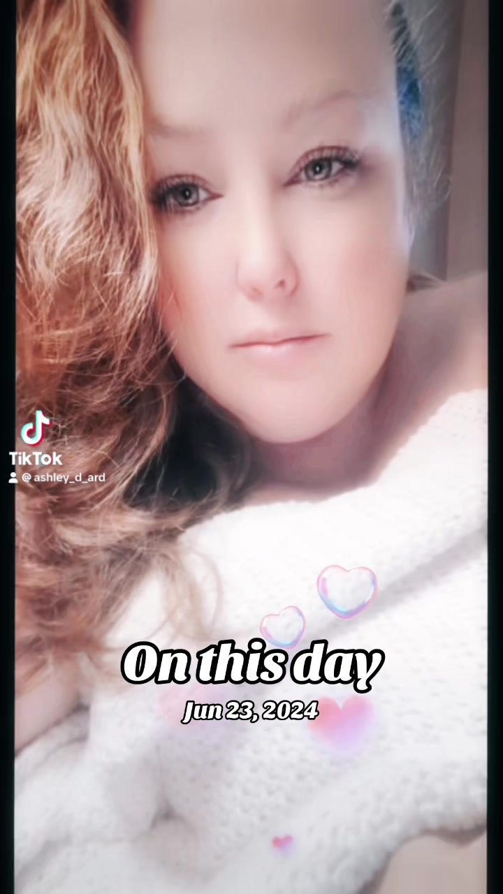 @ASHLEY_D