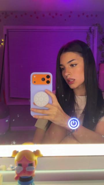 @secret_selenasteele