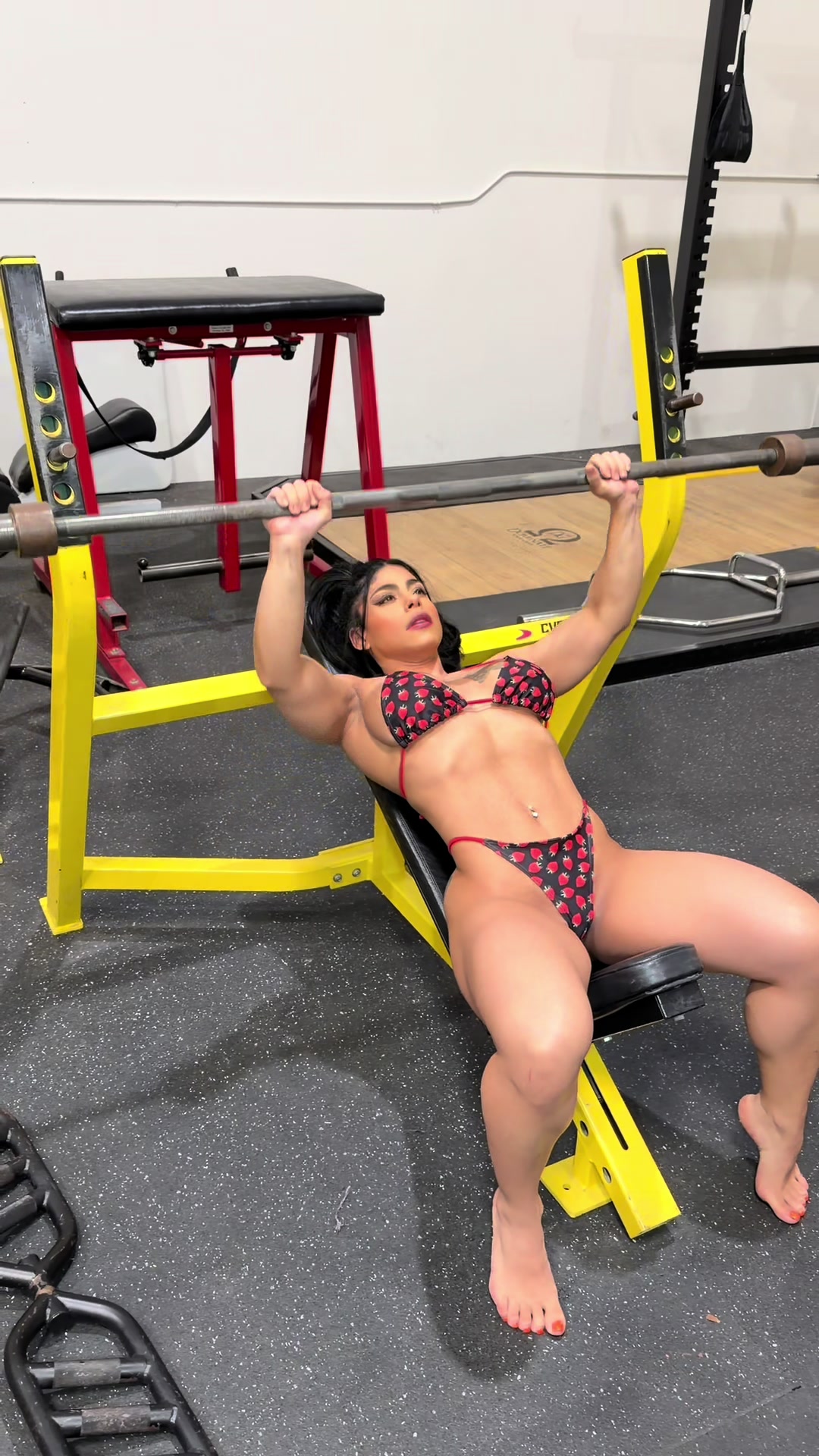 @yanetfit