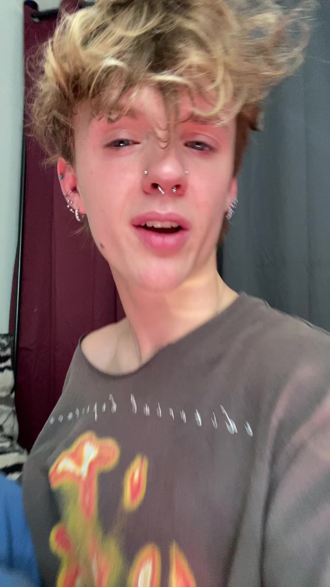 @Kanyunar ☮️