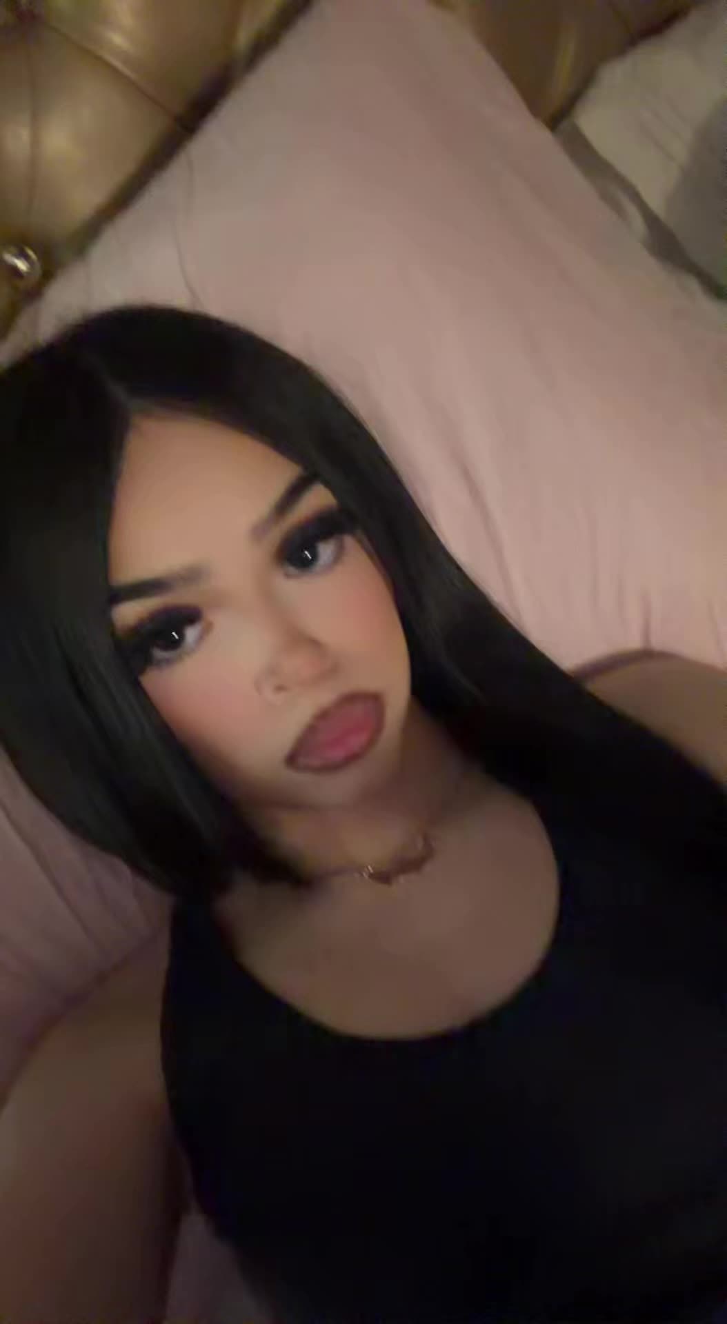 @Sujhey Jazmine