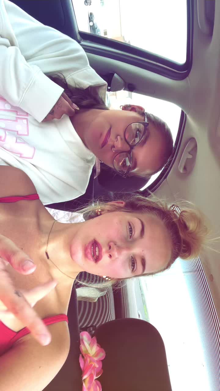 @_emileemorris