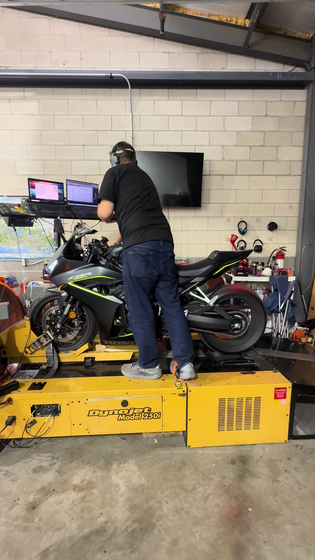 @MotoBros