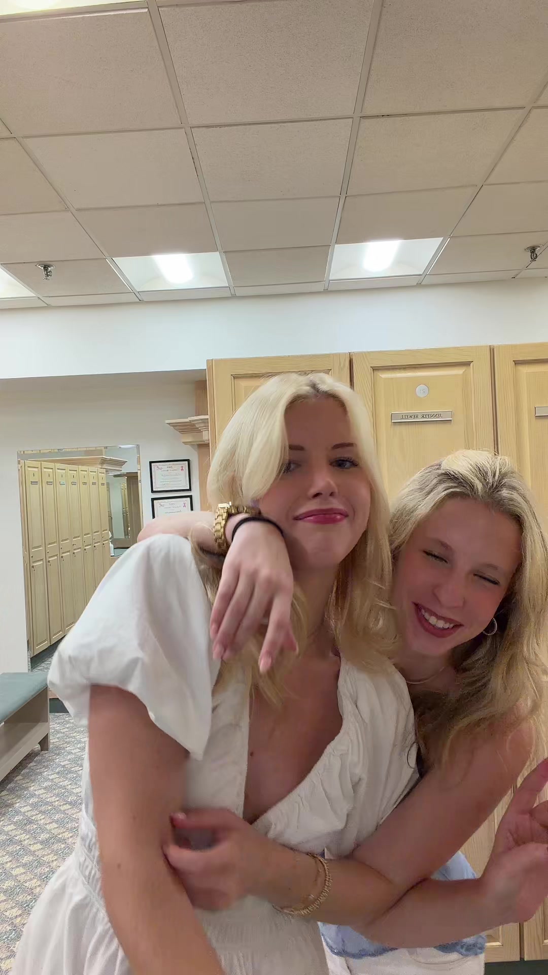 @torishapiro