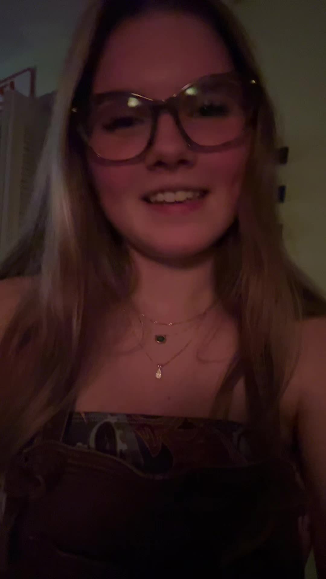 @izzy<3