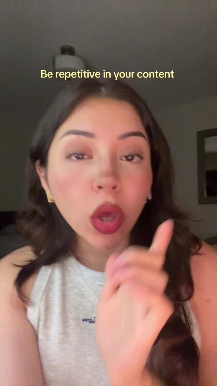 @Vanessa ➺ Marketing + Content