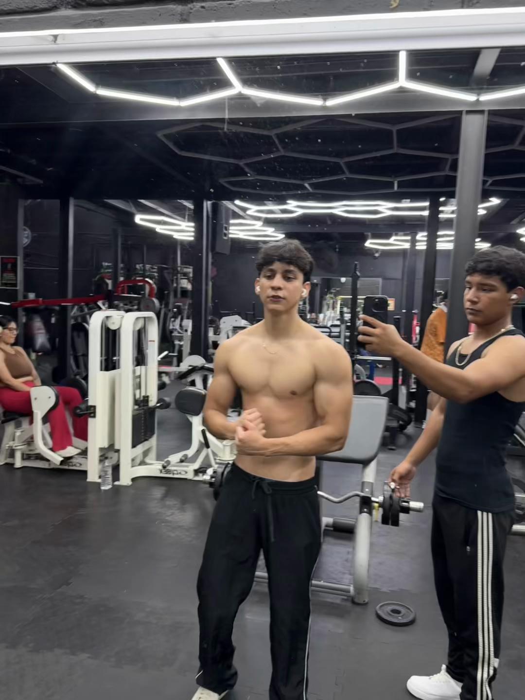 @Carloorrzz