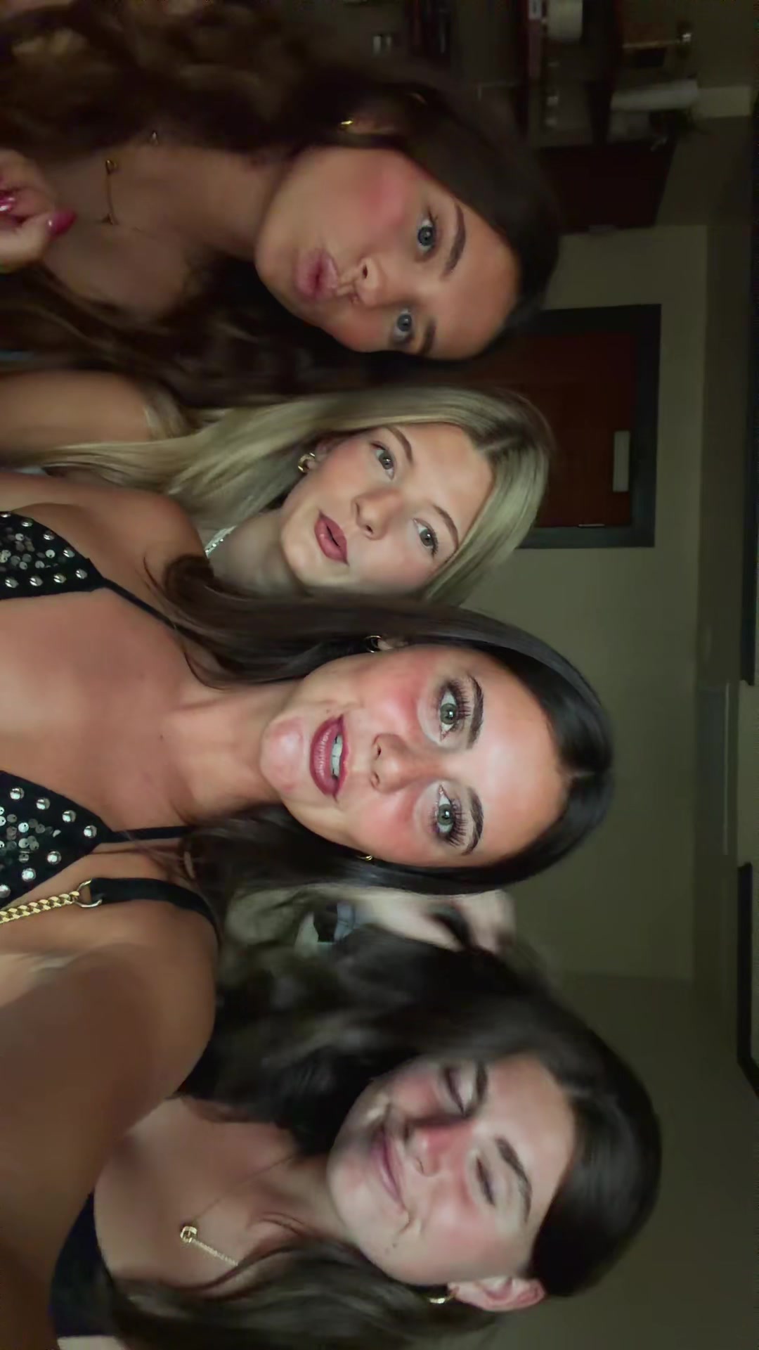 @elizabethstokess