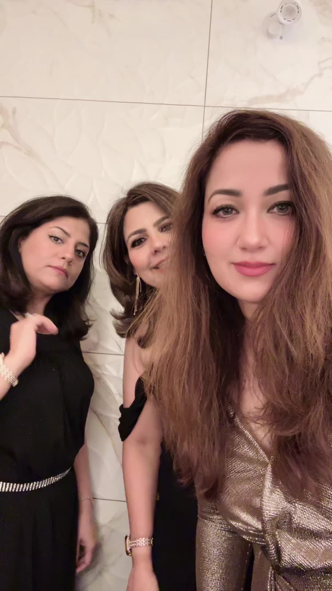 @Ayesha Khan