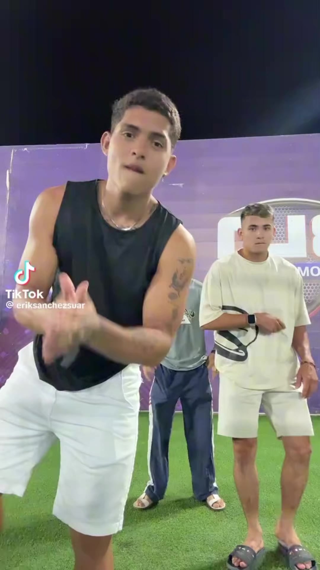 @Dii MelOo Mundiii