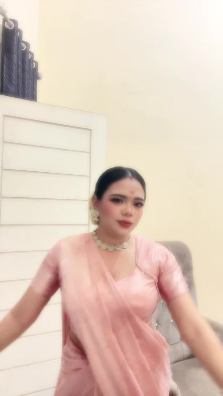 @𝓑𝓪𝓫𝔂 𝓡𝓲𝓻𝓲 🧿