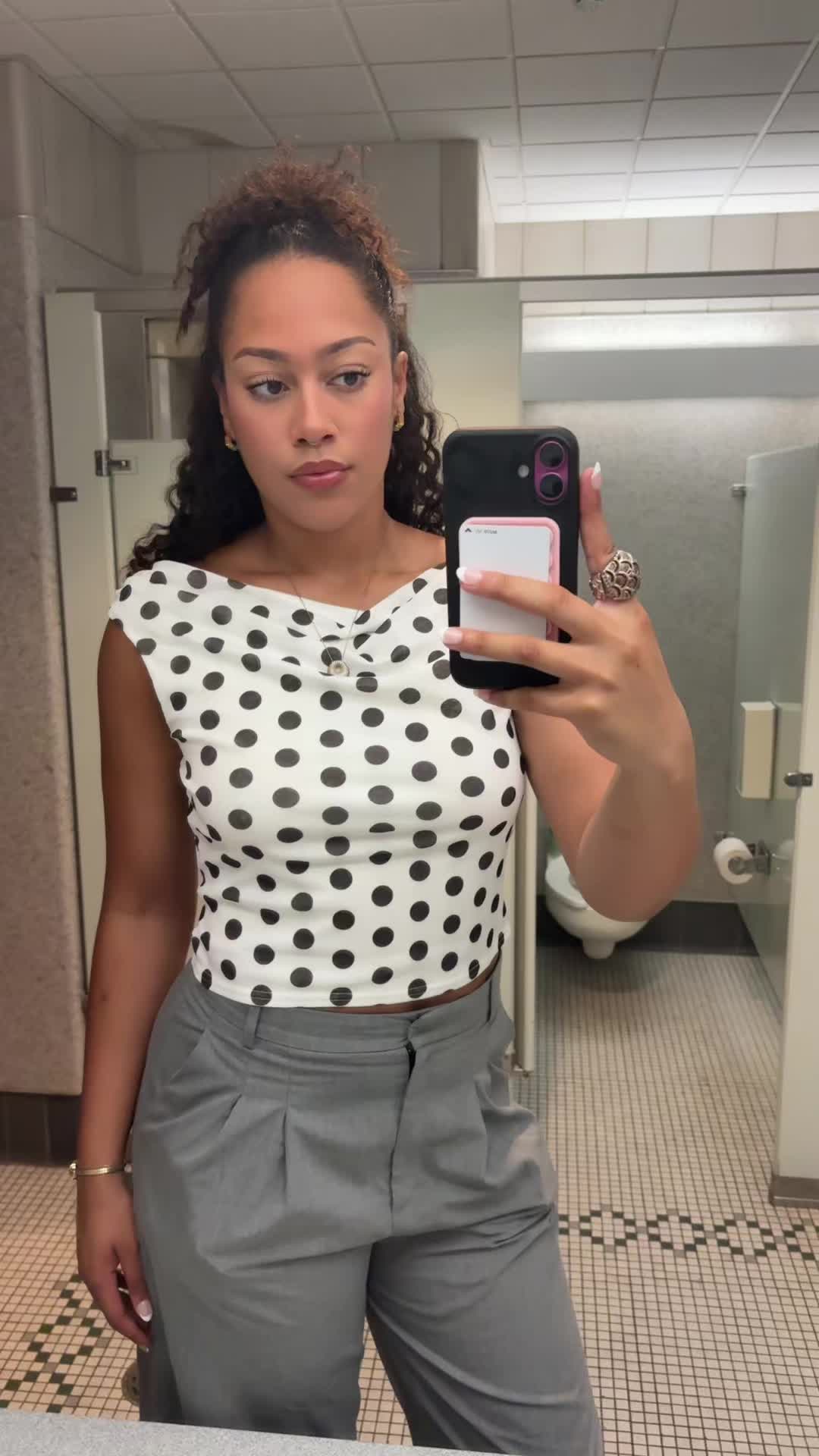 @🐎