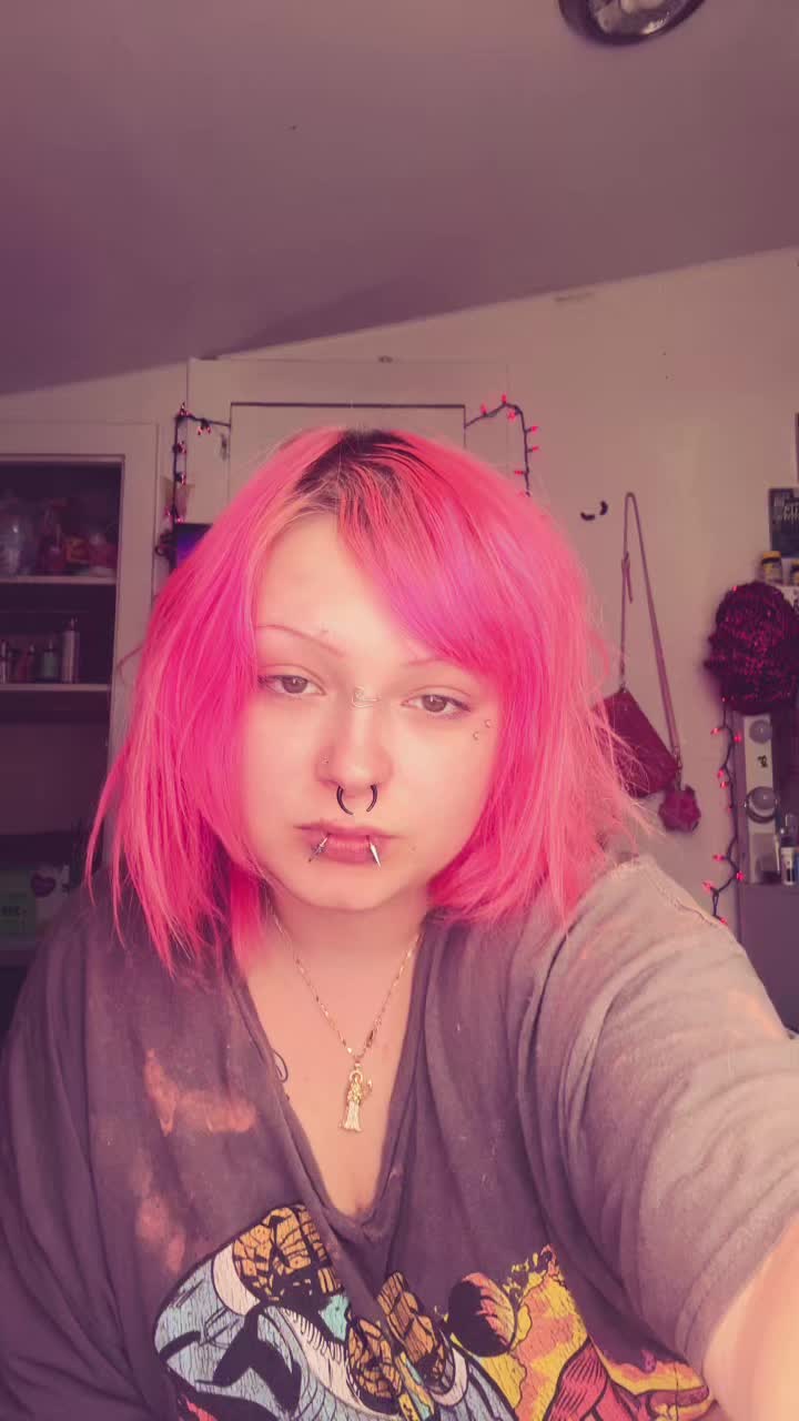 @Qu33fqueen