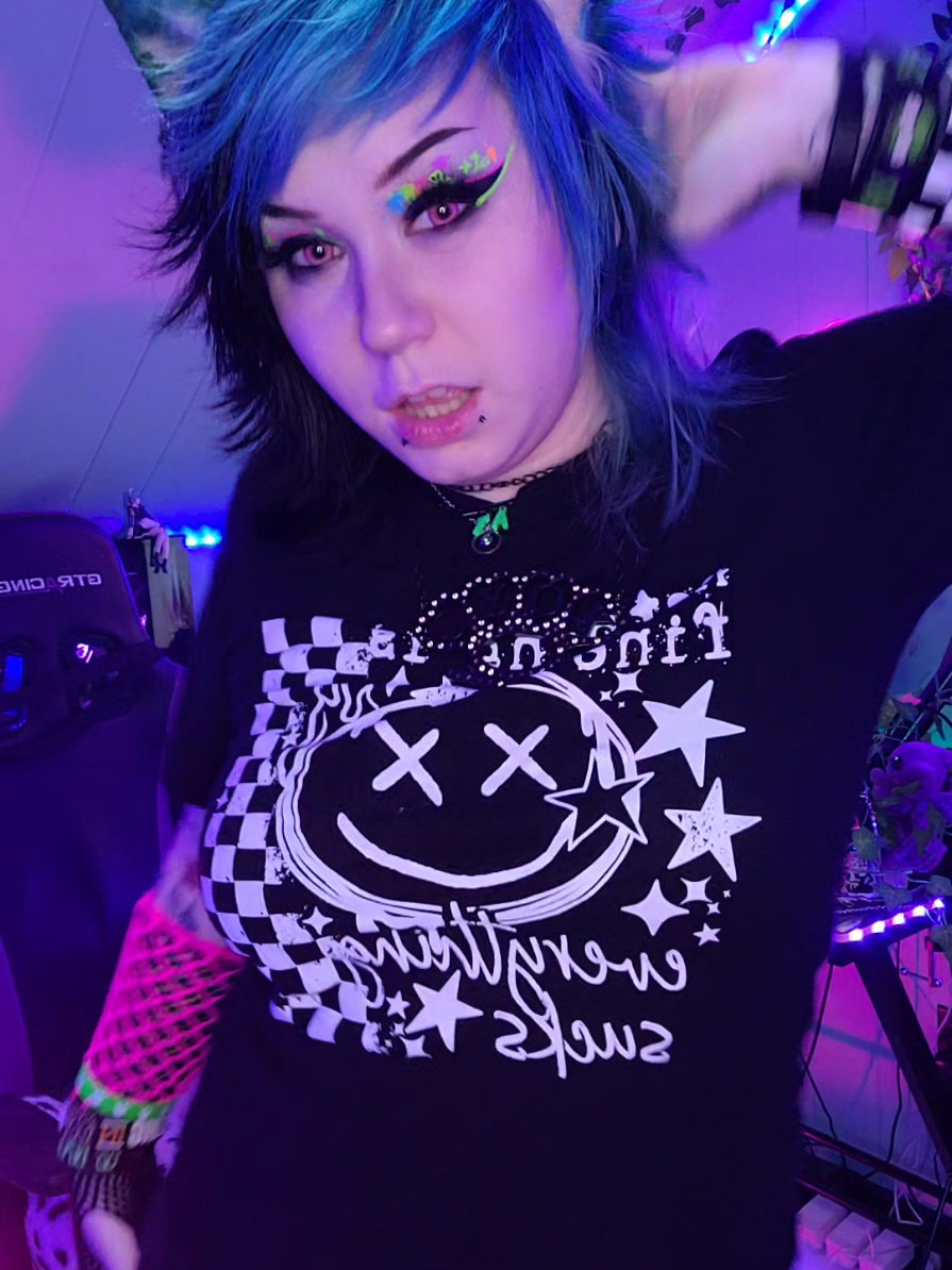 @Rainbow🏳️🌈Artist/Streamer🍃