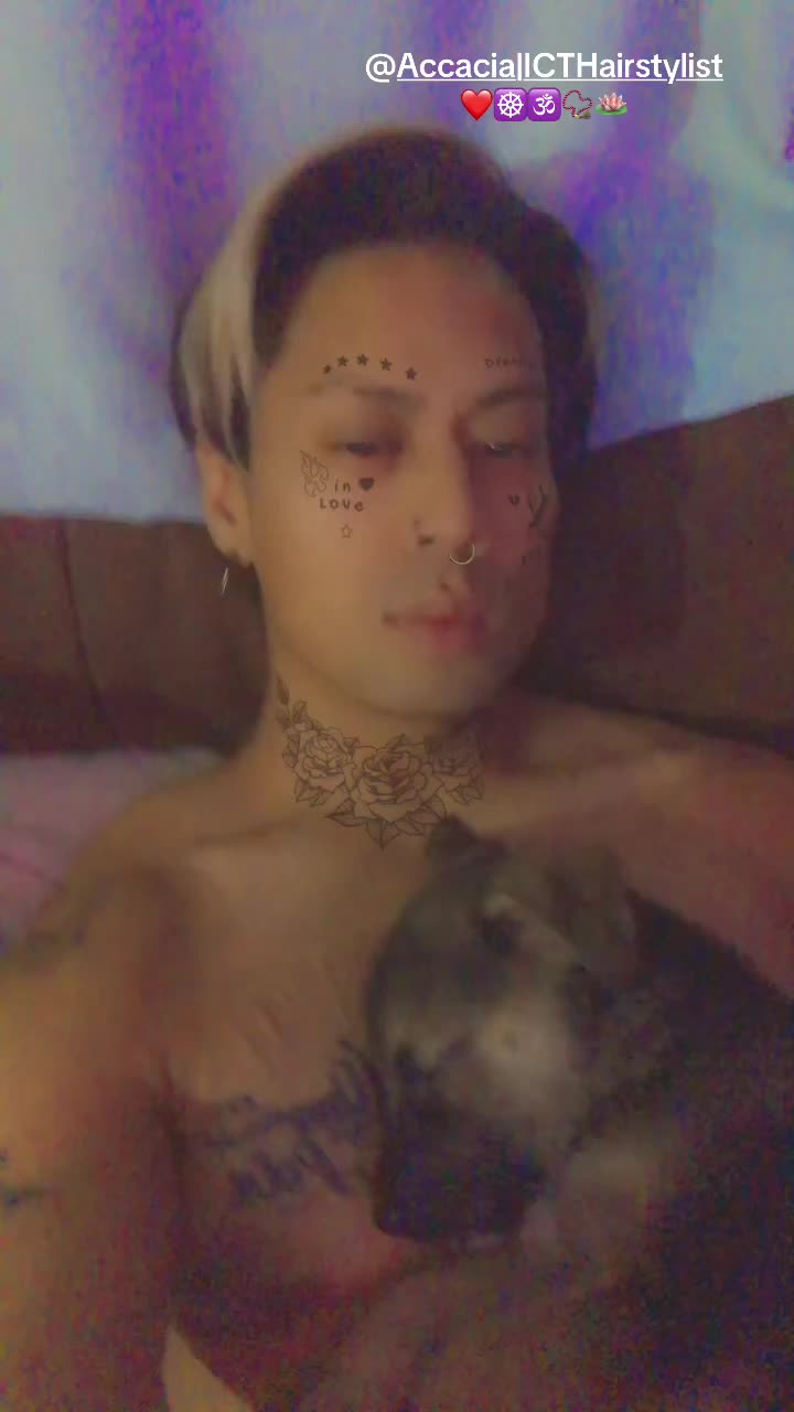 @John Kong 🔱🎶🥊📿🕉🇱🇦