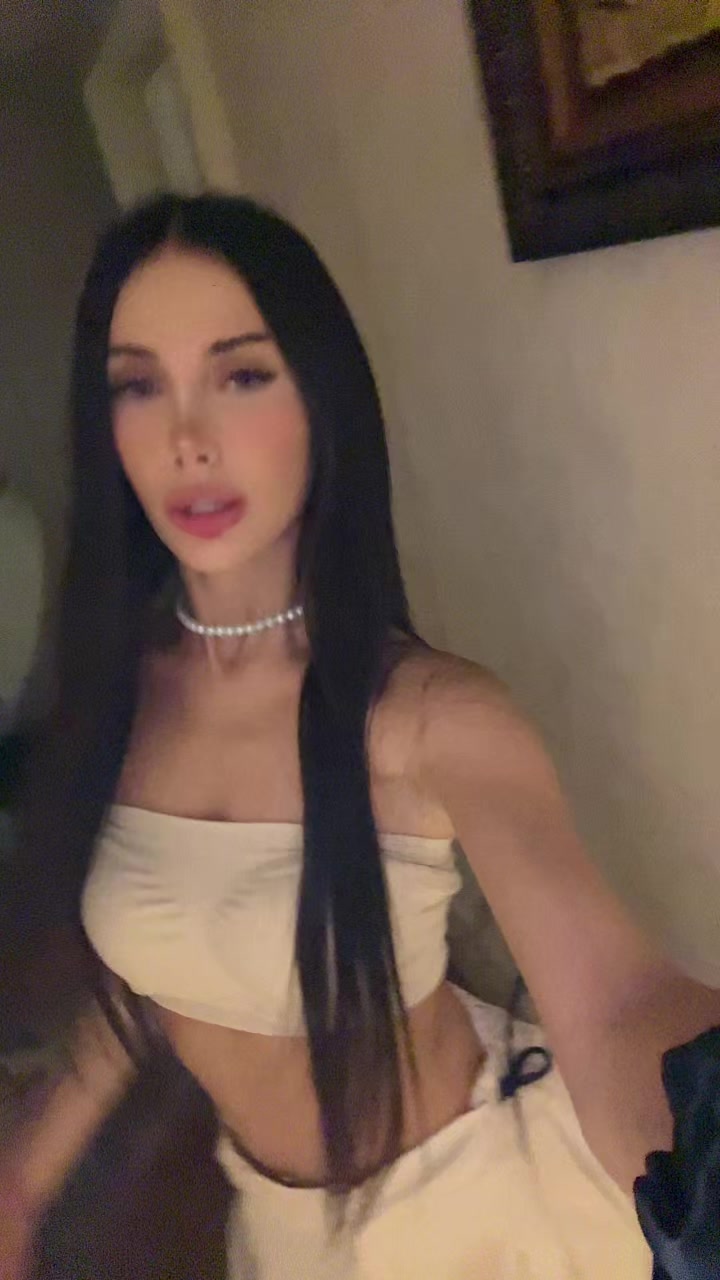 @saraborhann