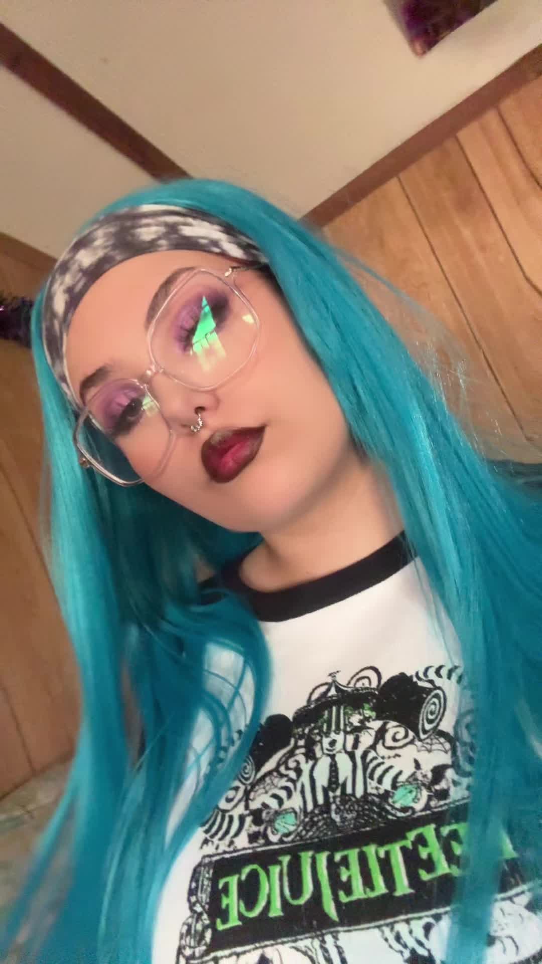 @Bunny 🖤🕷️|| MUA