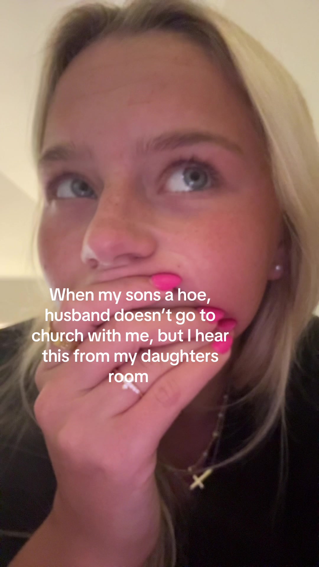 @ellarobertsoonn