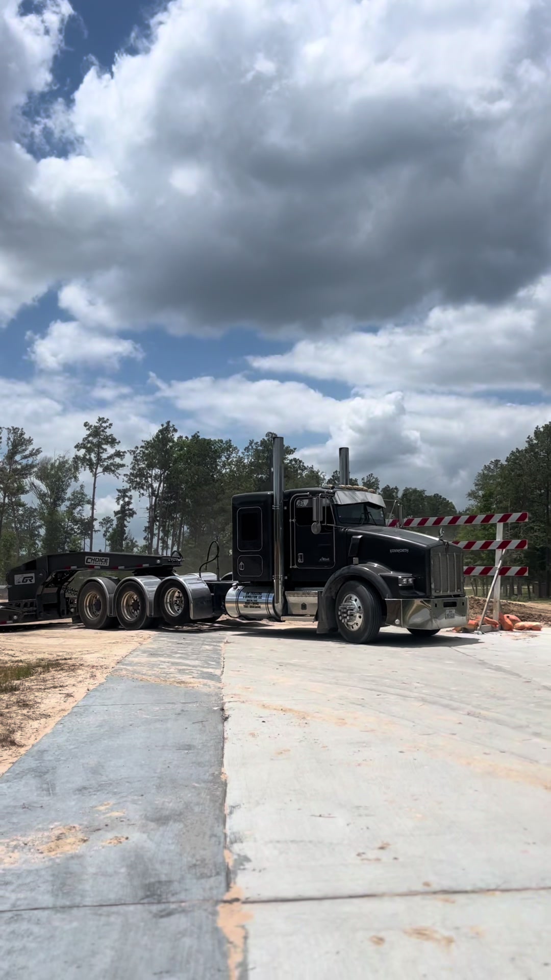 @Gr trucking & demolition LLC