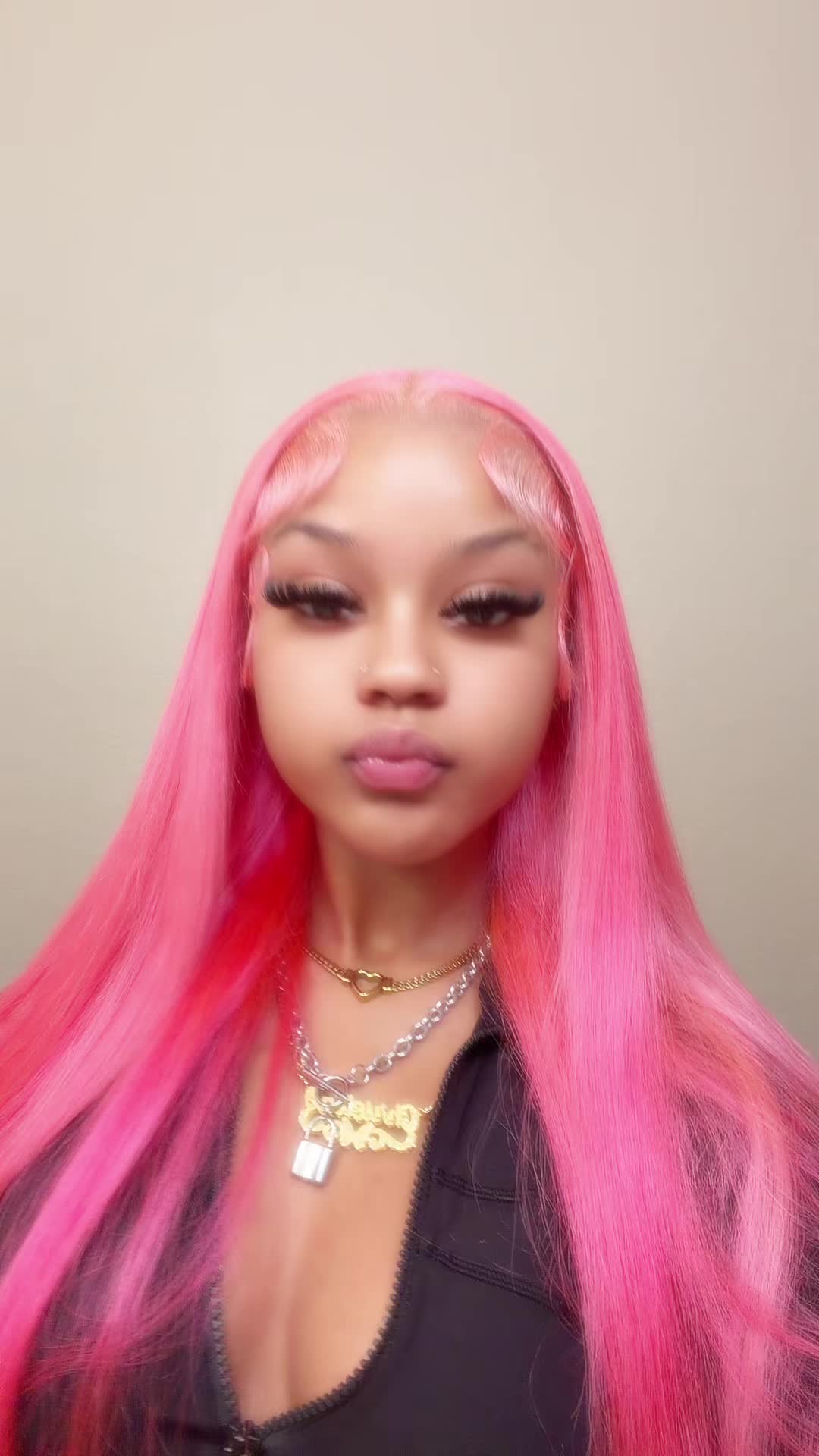 @doll .