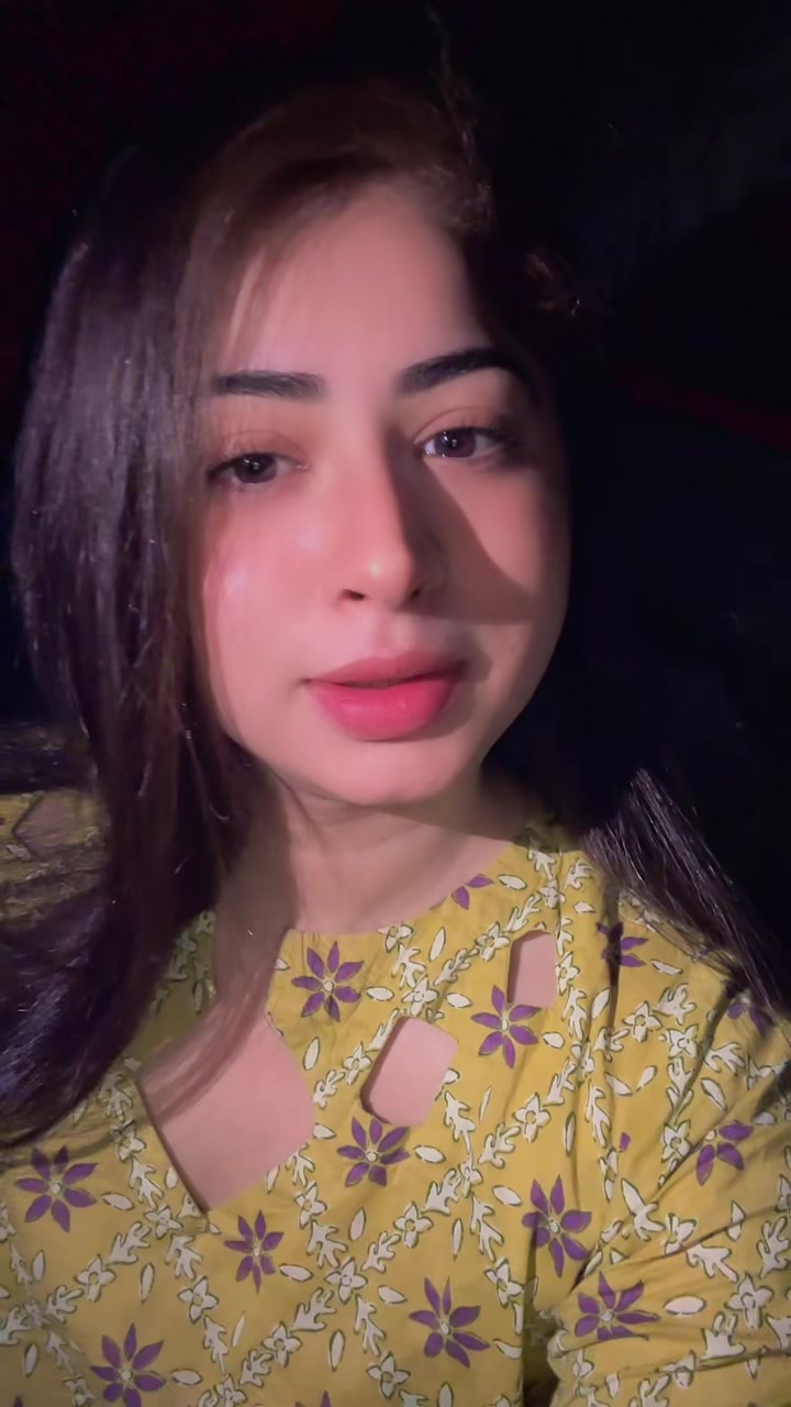 @ملکہ 😍❤️