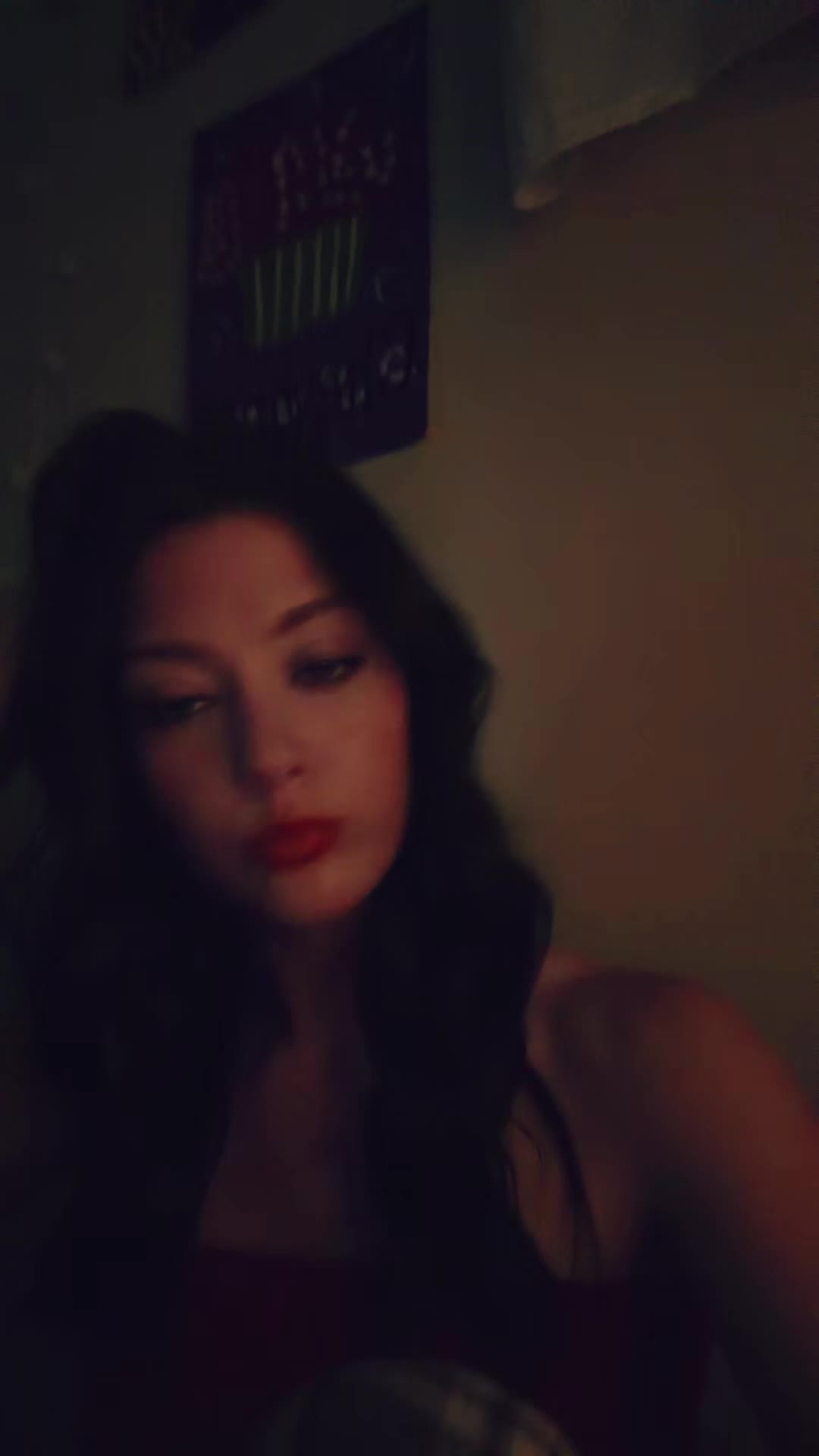 @alexisss