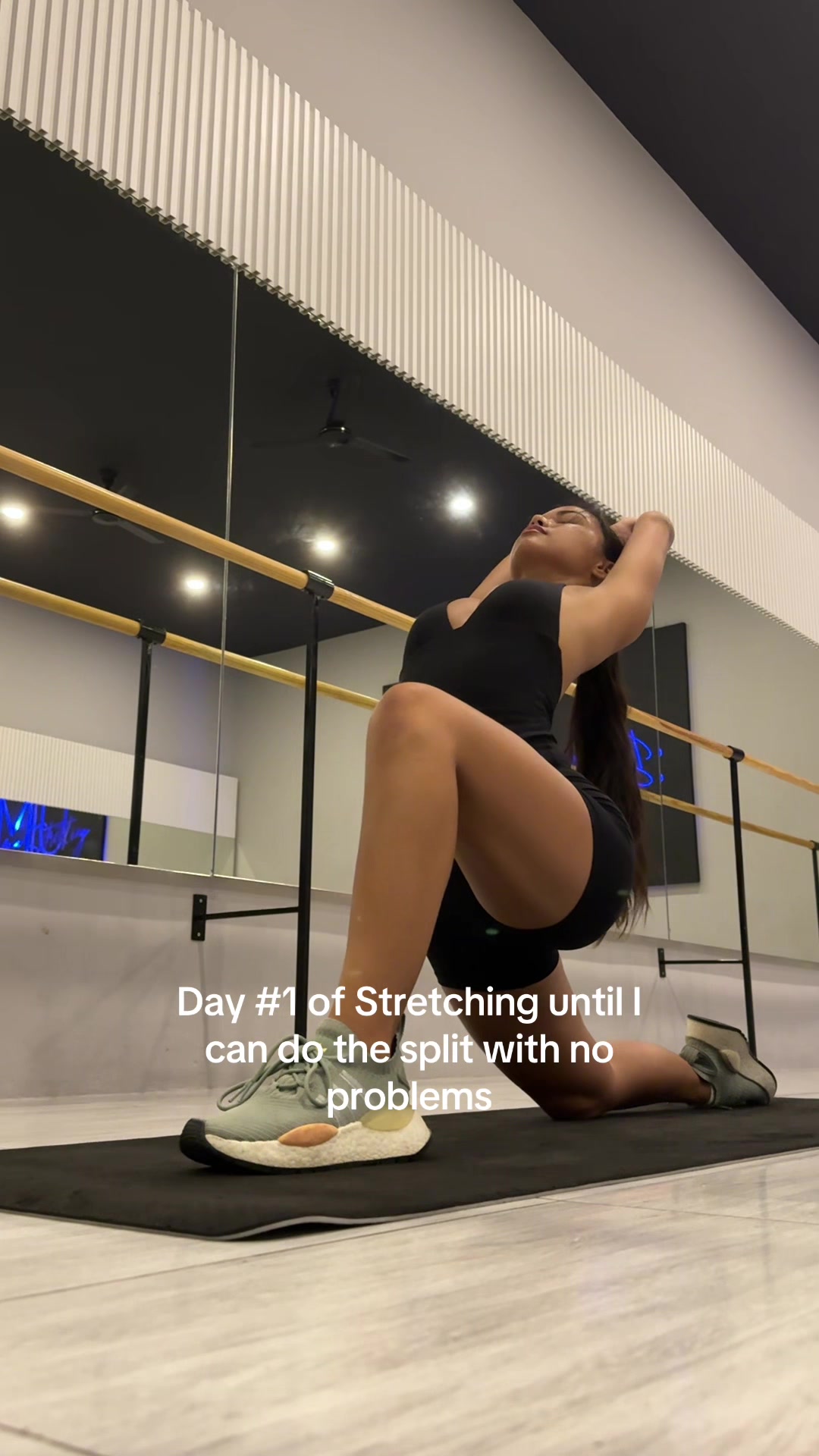 @itslararaes