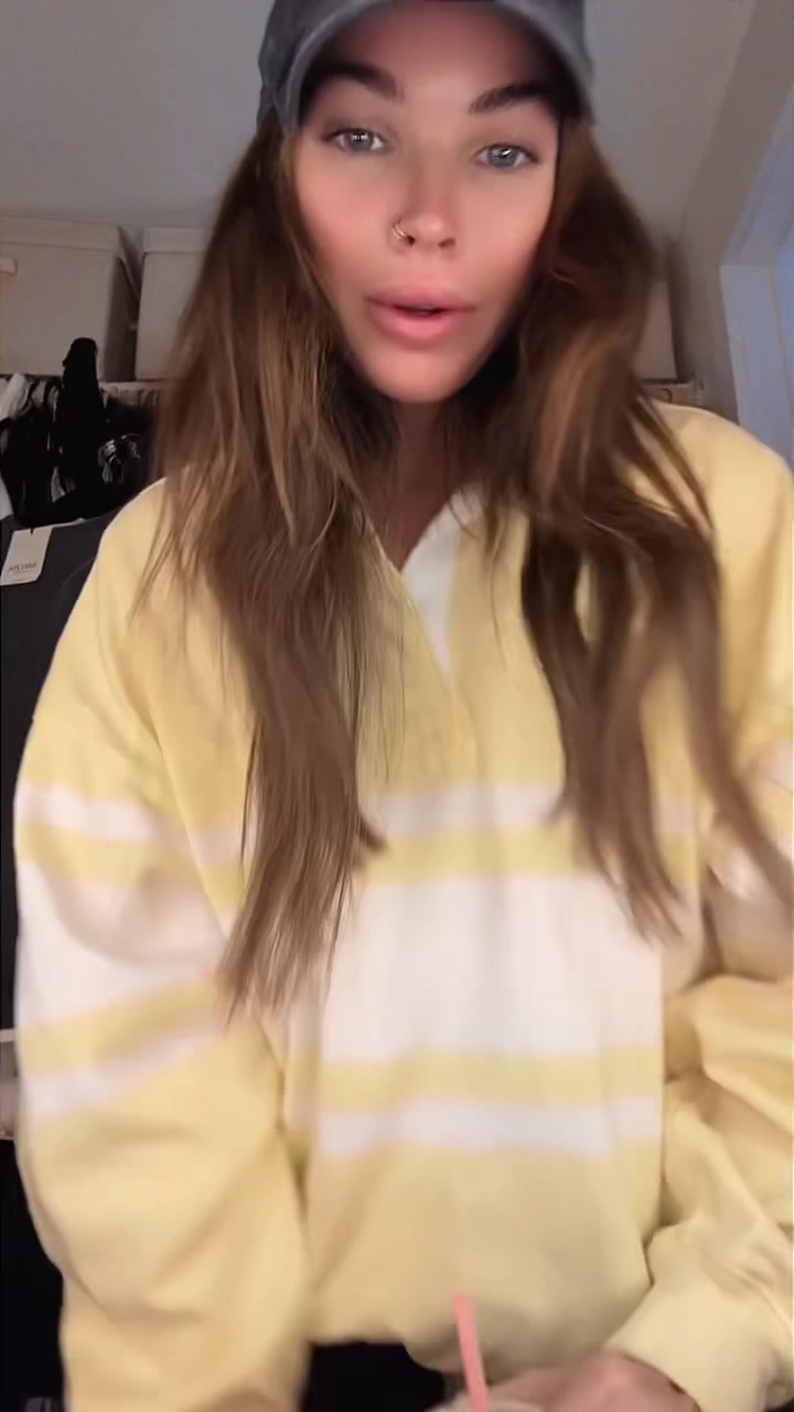 @Mia