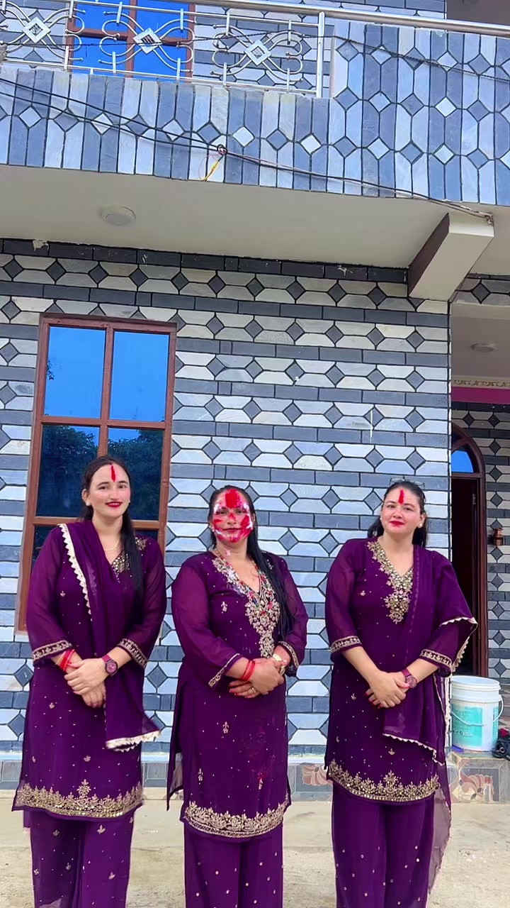 @NISHA OLI❤️