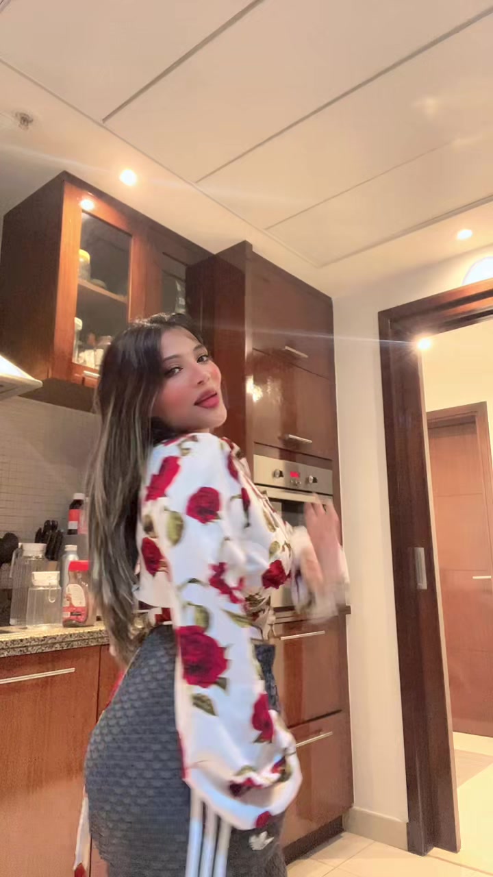 @Saney❤️😘