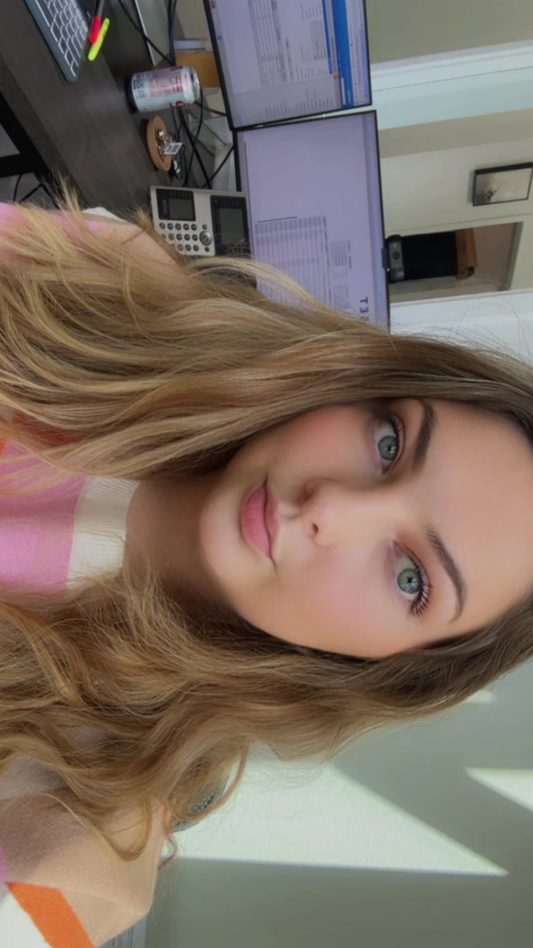 @CourtneyC23_