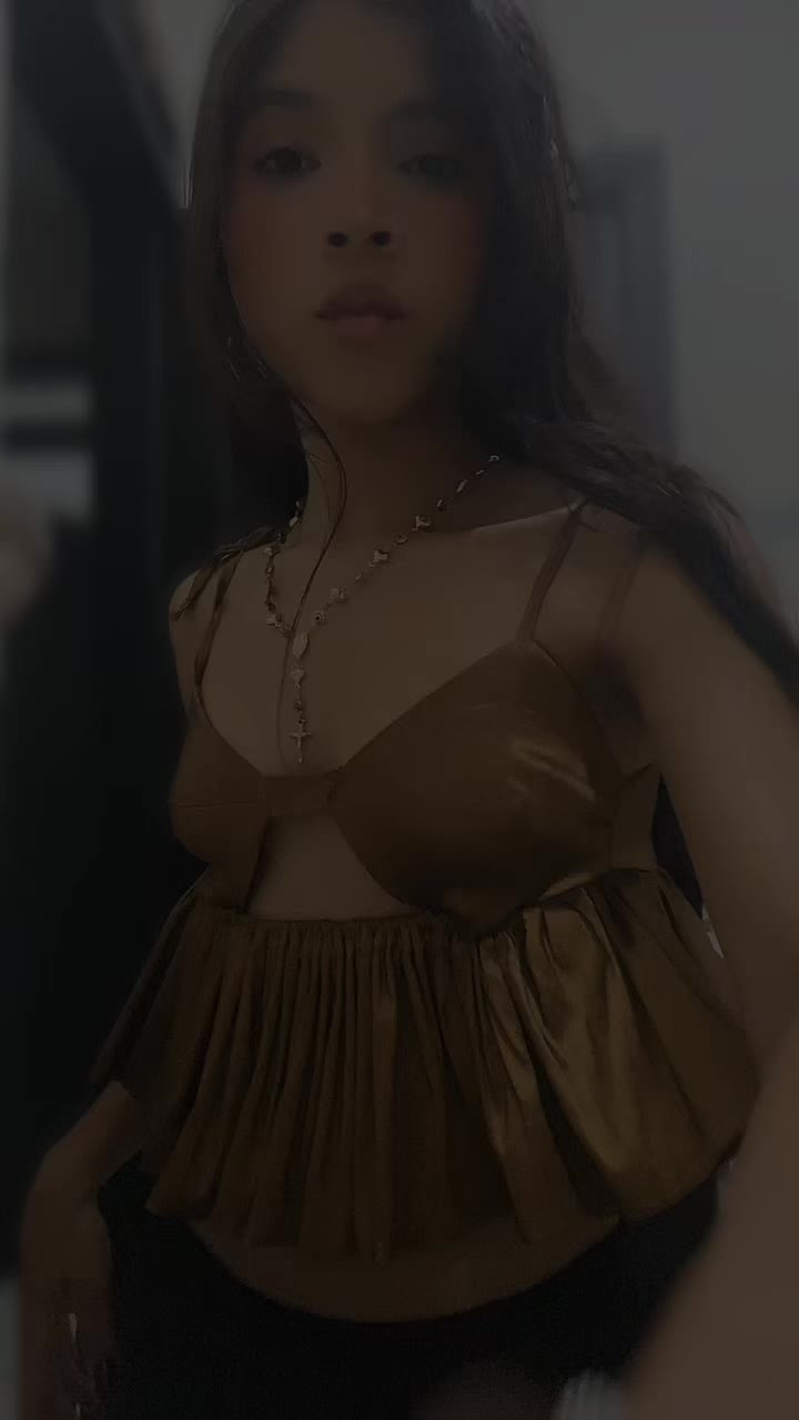 @🦦