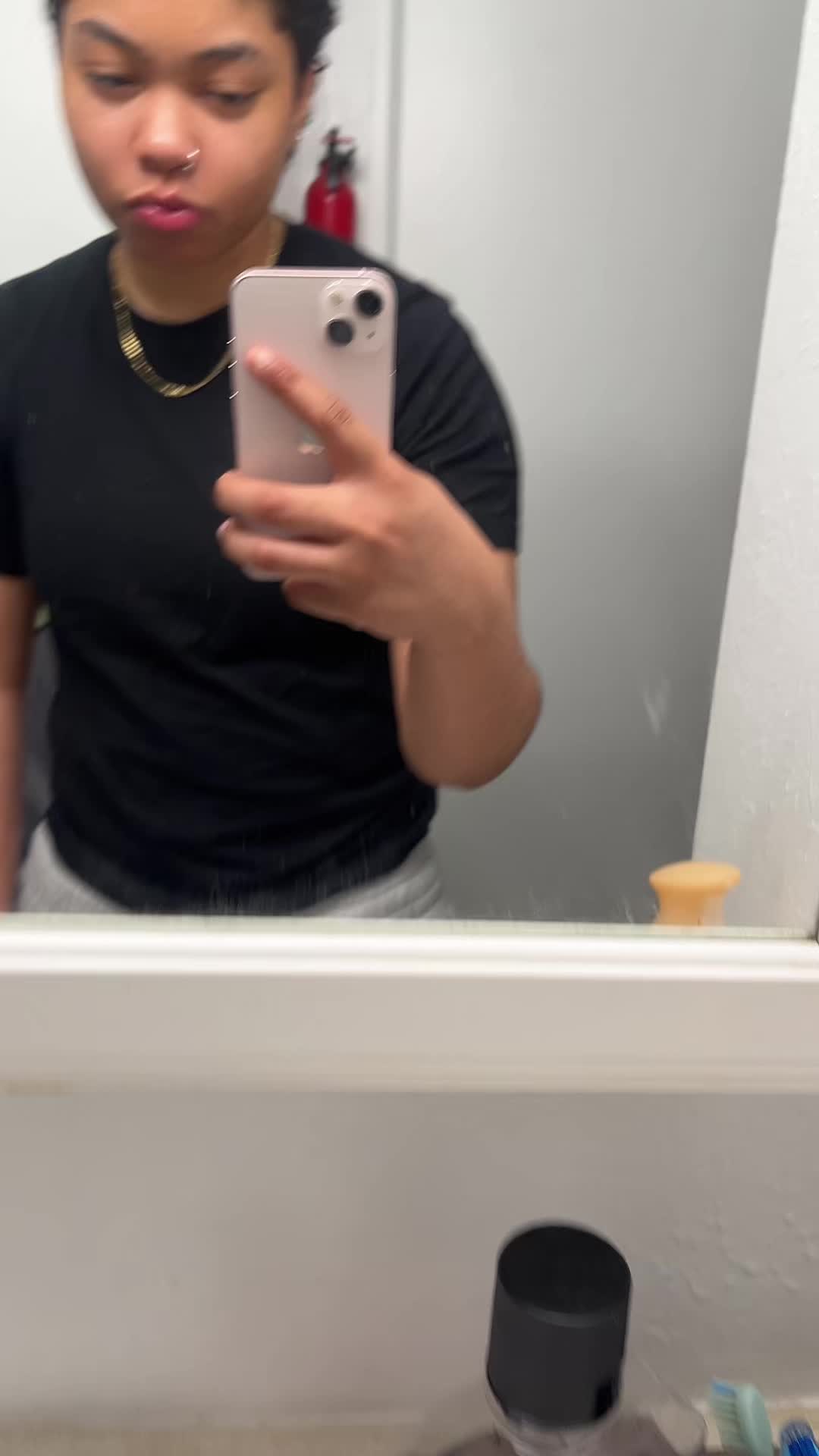 @itsdololys