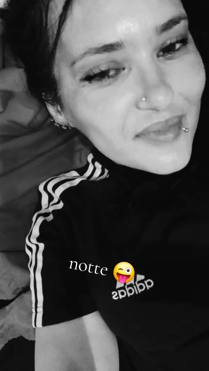@🖤 B🖤💋💋
