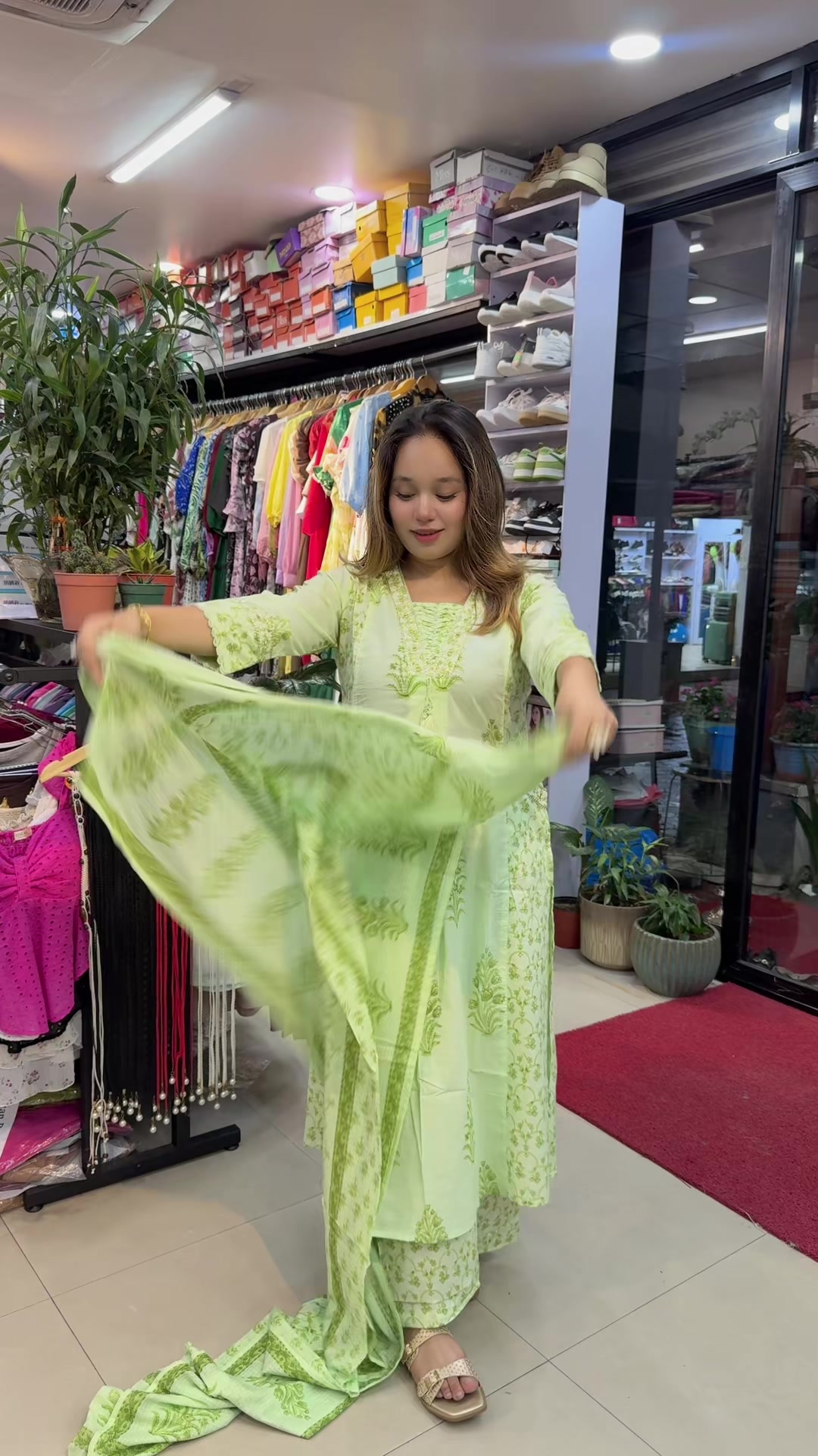 @Dress Luxury