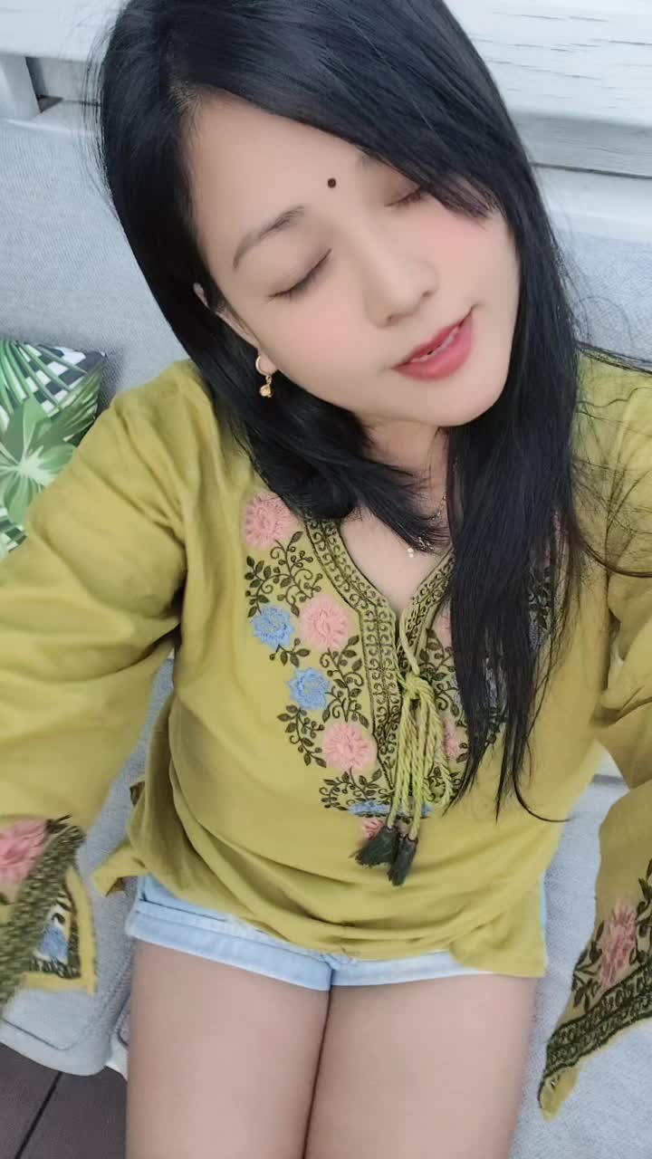 @Mimi🇨🇾🇳🇵