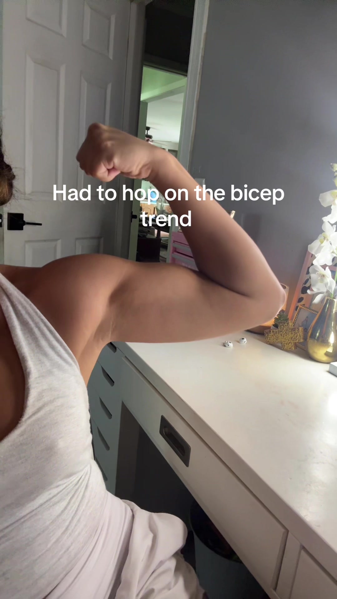 @ariana_jolie13