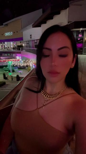 @Daniela Abella