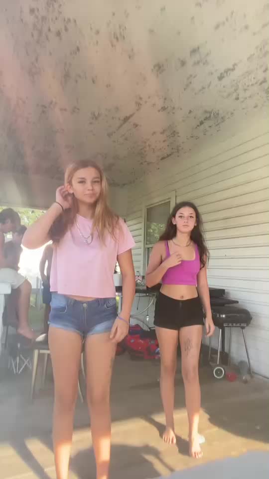 @briiii🌺.