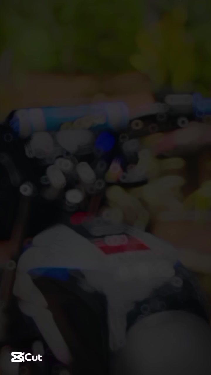 @Y A S I 🪬 ,