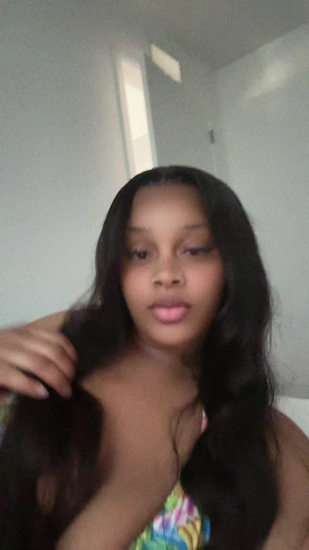 @Titiluv._