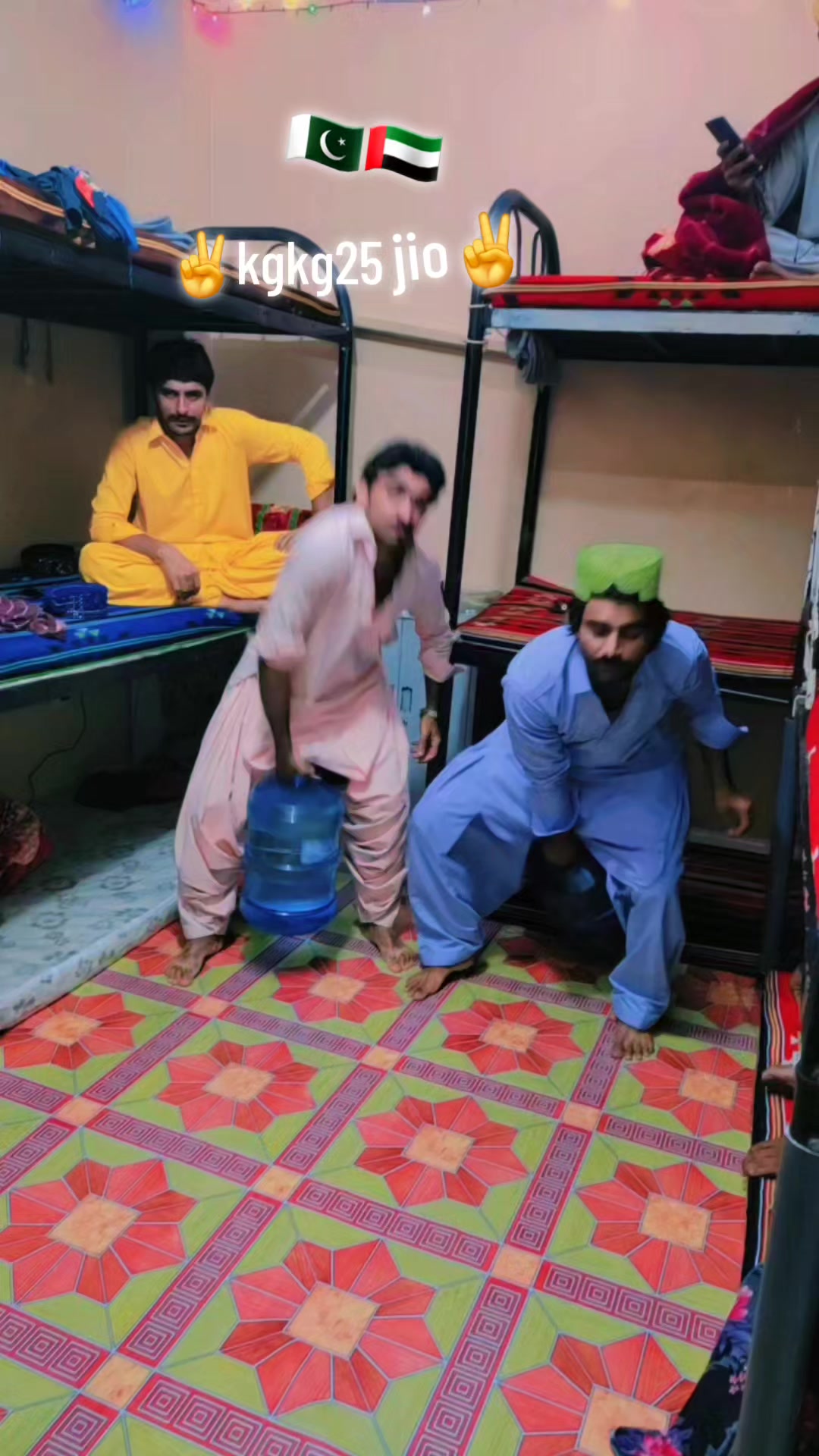 @🇦🇪✈️🇵🇰کنگ بوس سرور جکرانی