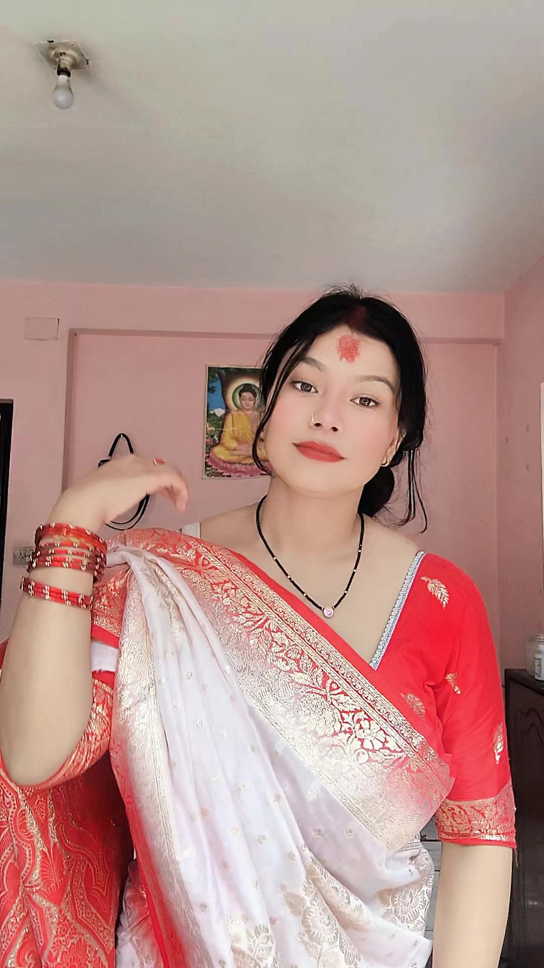 @चन्द्रमा बिष्ट..🕊️✍️