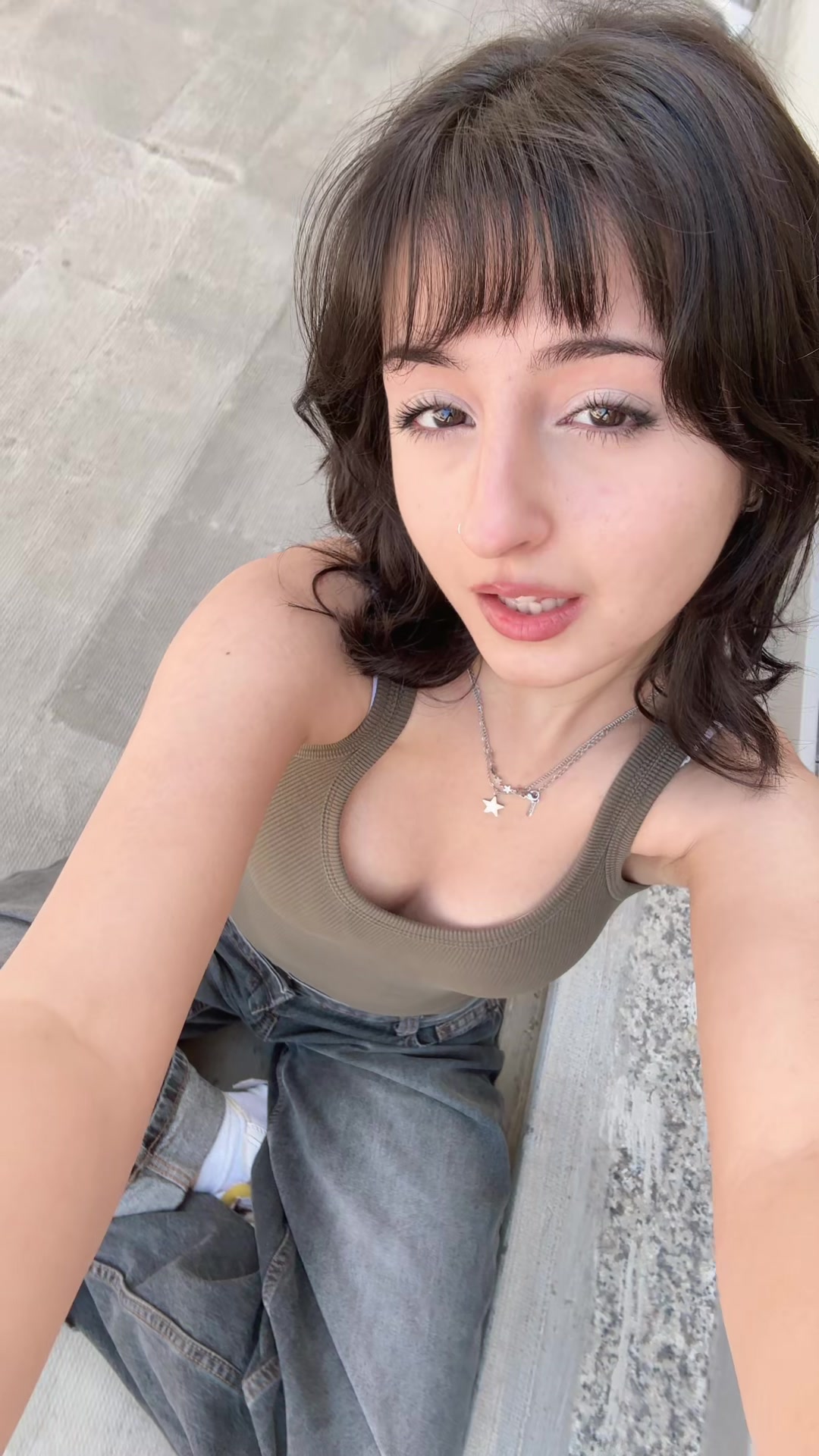 @★